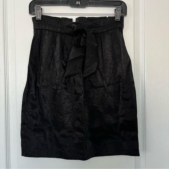 Chic Black Mini Skirt - Picture 2 of 7